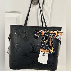 Large Luxury inspired tote bag and wallet